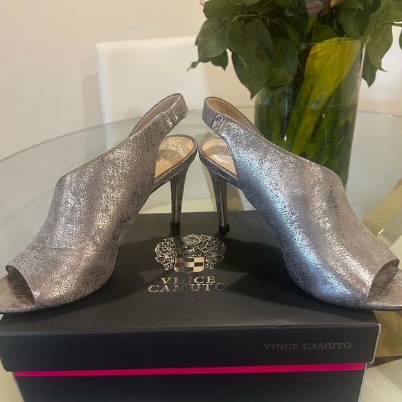 Leather Vince Camuto Sandal size 8 - Picture 5 of 5